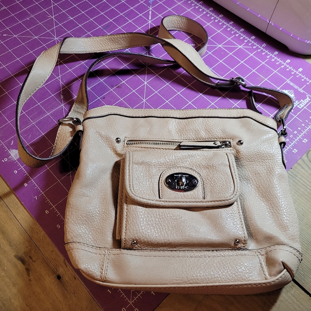 B&C purse
